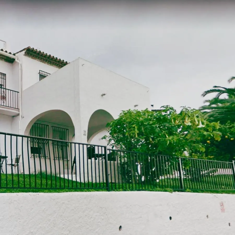 Luminosa Casa En Nerja Apartment